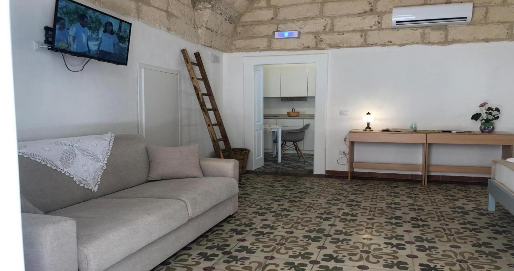 Odegos Monolocali Vico Sant'Antonio Villa Карпиняно Салентино Екстериор снимка