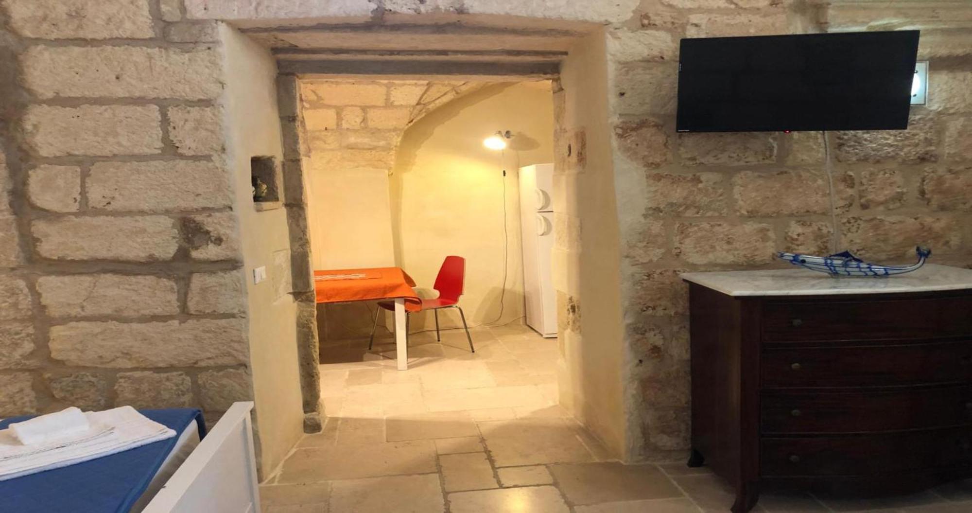 Odegos Monolocali Vico Sant'Antonio Villa Карпиняно Салентино Екстериор снимка