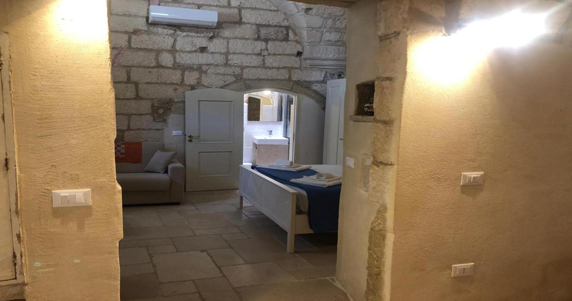 Odegos Monolocali Vico Sant'Antonio Villa Карпиняно Салентино Екстериор снимка