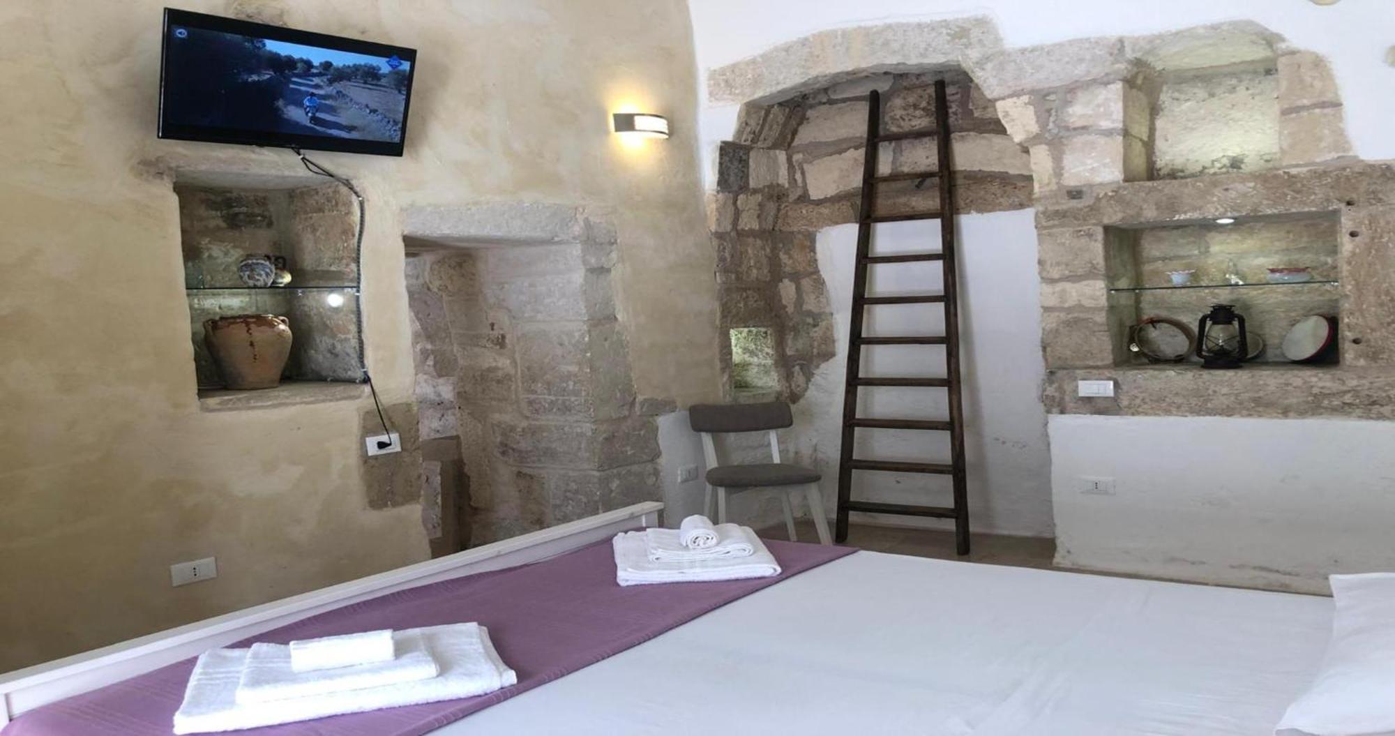 Odegos Monolocali Vico Sant'Antonio Villa Карпиняно Салентино Екстериор снимка